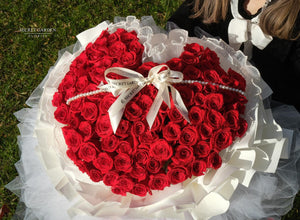 Enchant your ordinary day.<br />
<br...