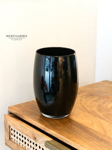 Black Olivia Vase